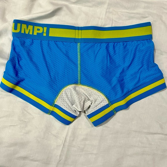 PUMP men’s trunks, size large. - Picture 2 of 3